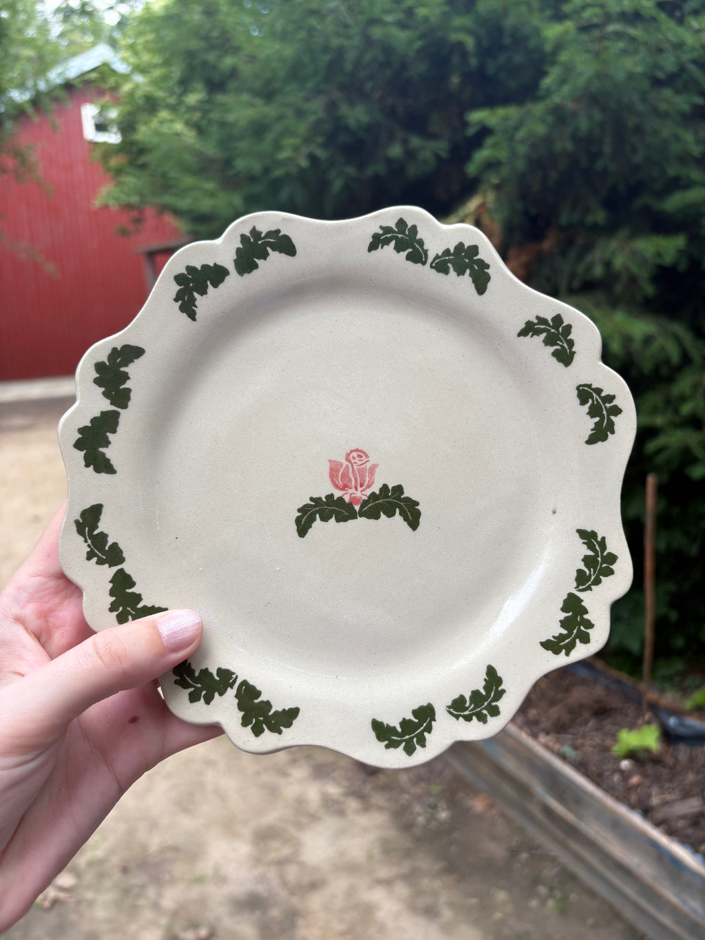 Cottage flower plate
