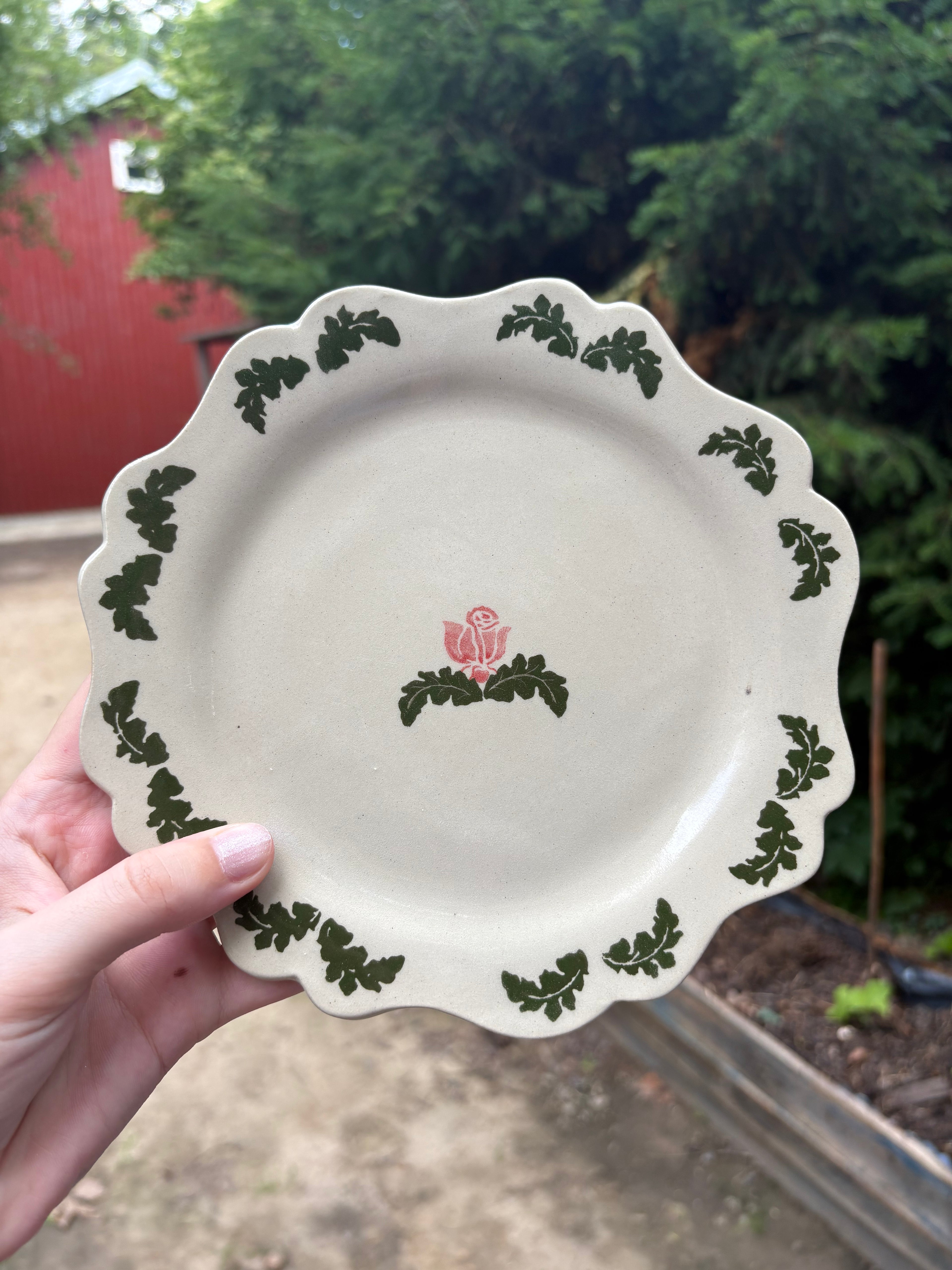 Cottage flower plate