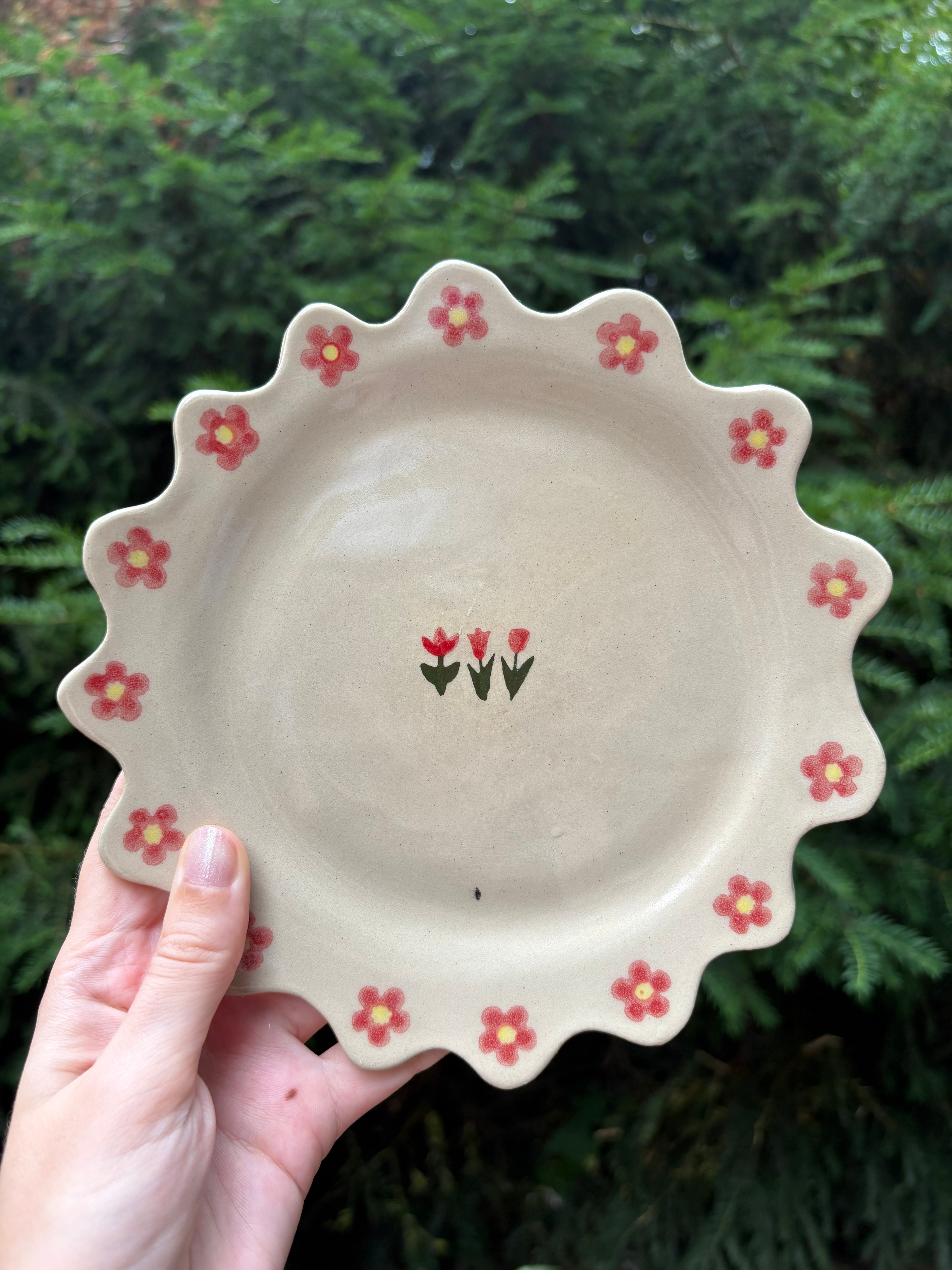 Cottage flower plate