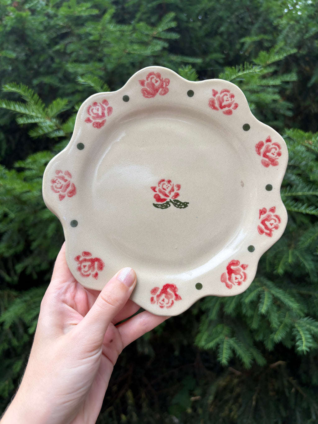 Cottage flower plate
