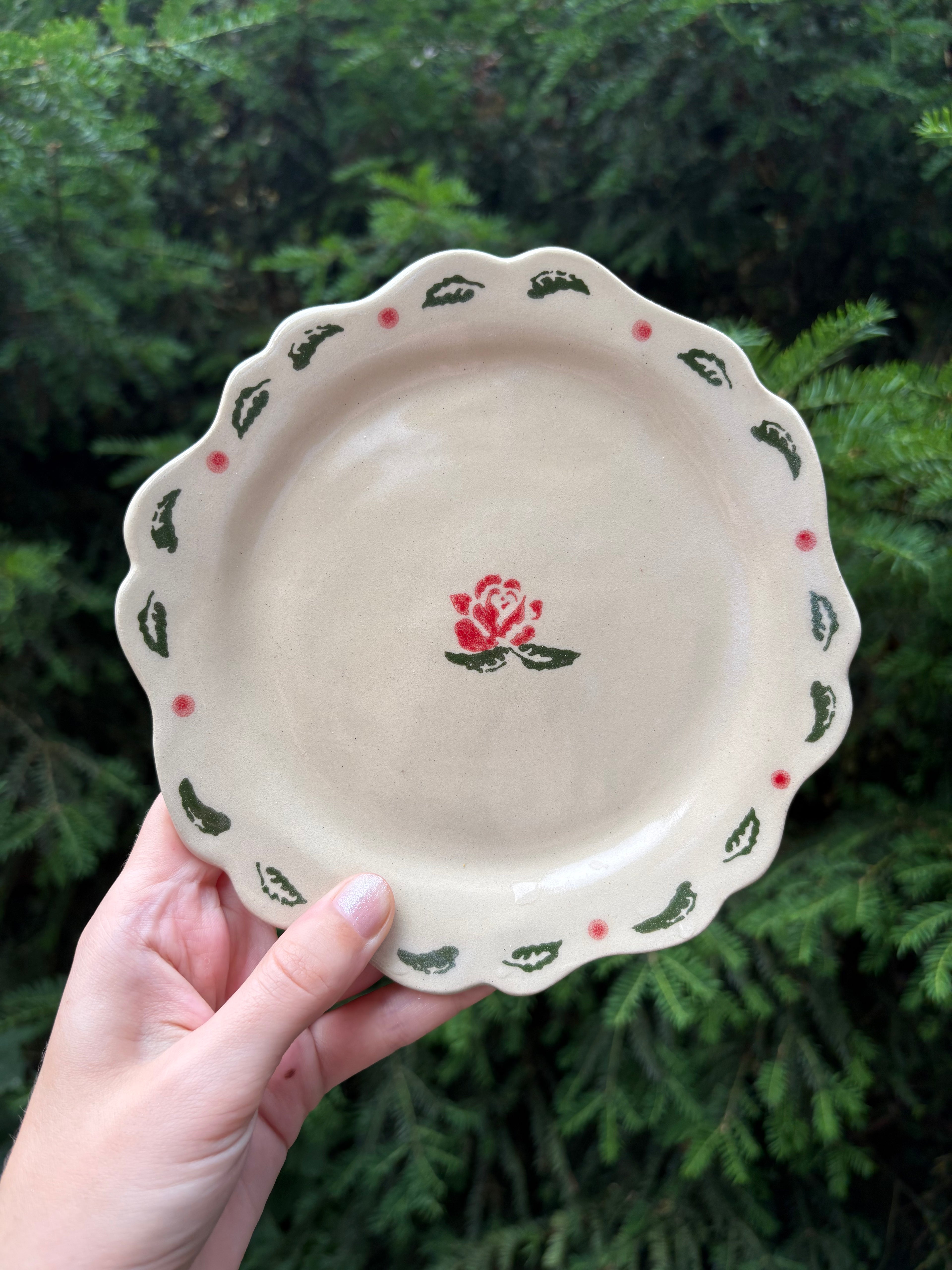 Cottage flower plate