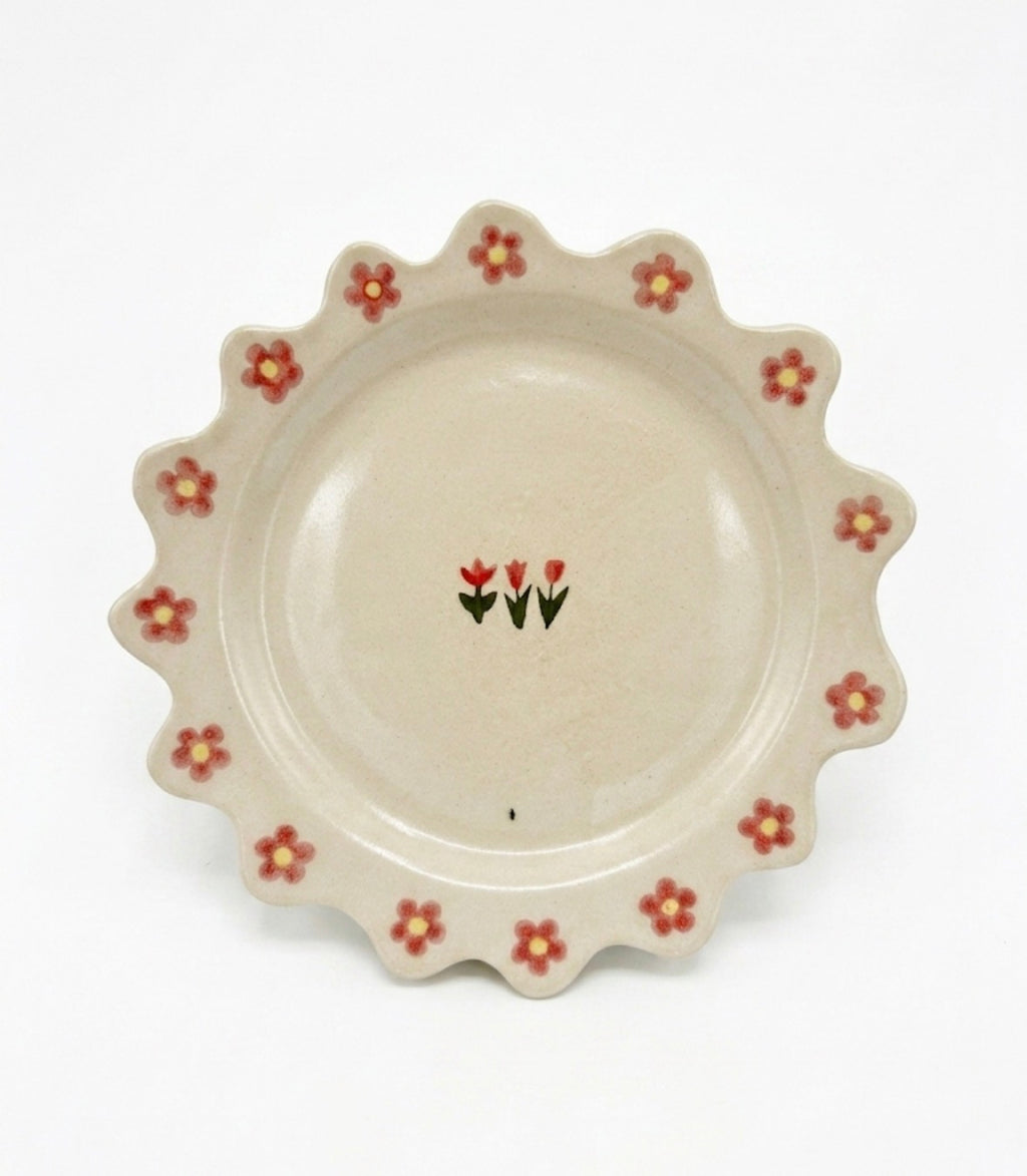 Cottage flower plate