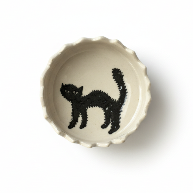 Trinket dish grey cat