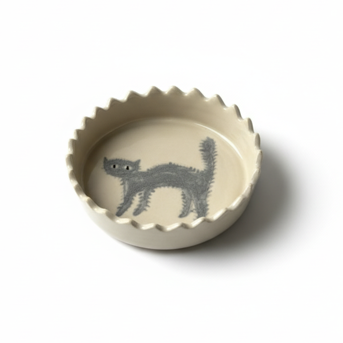 Trinket dish grey cat